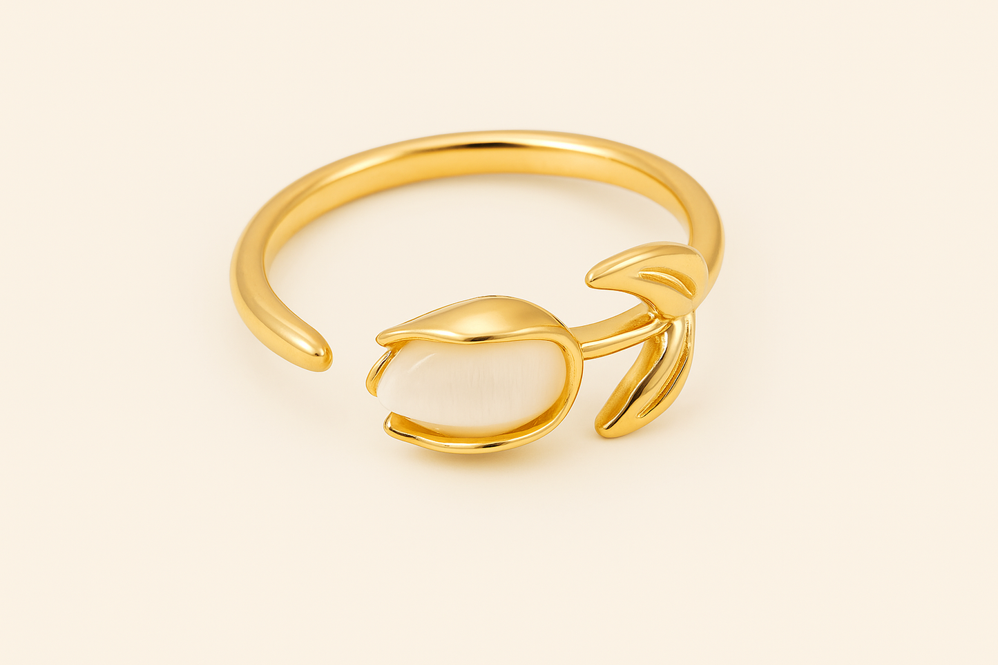 Tulip Whisper Ring