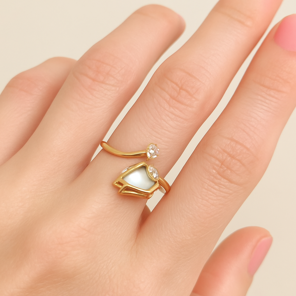Lily Aura Ring